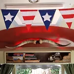 Airstreamnb לינה וארוחת בוקר 4*