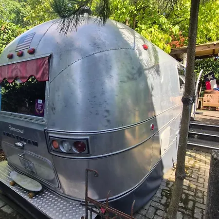 Airstreamnb Frühstückspension Schayk