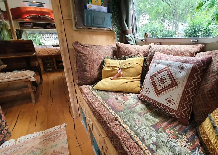 Airstreamnb Bed & Breakfast 4*