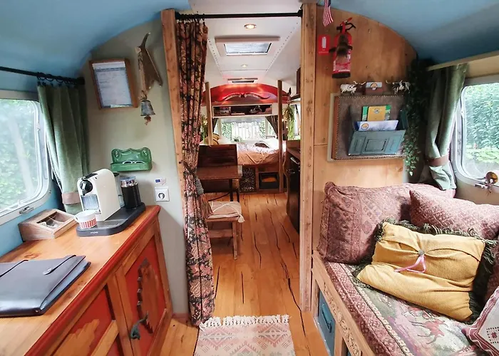 Bed & Breakfast Airstreamnb 4*