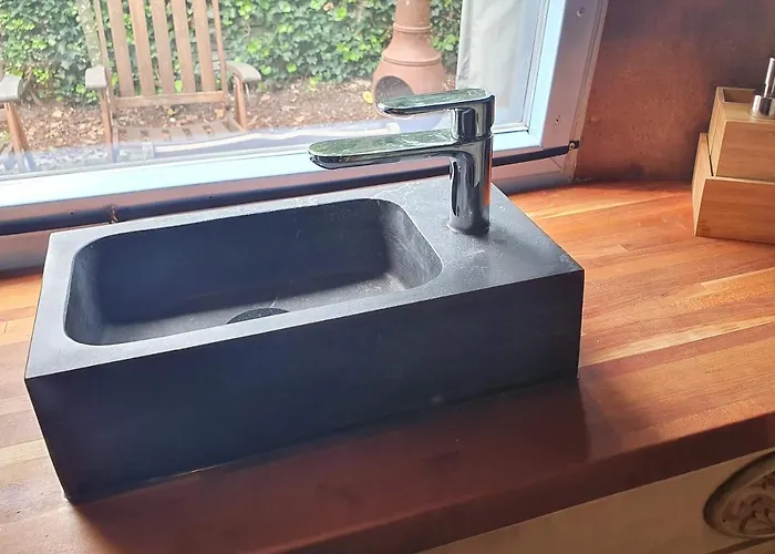 Airstreamnb 4* Schayk