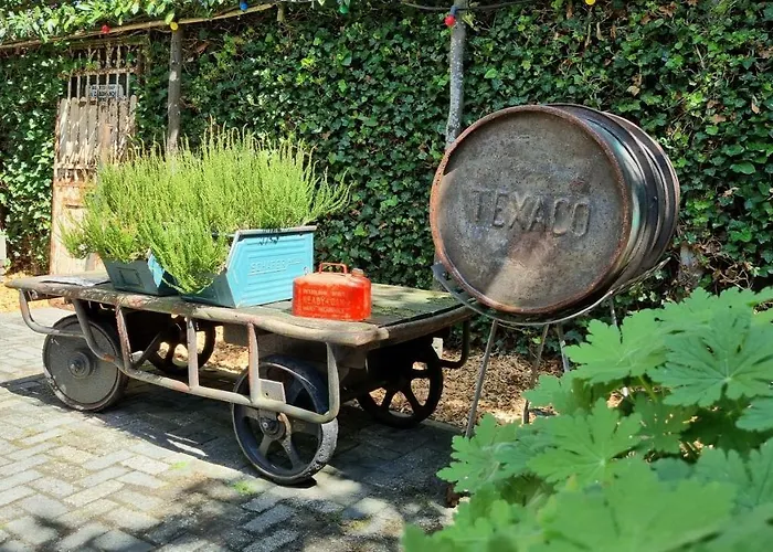 Airstreamnb 4* Schayk