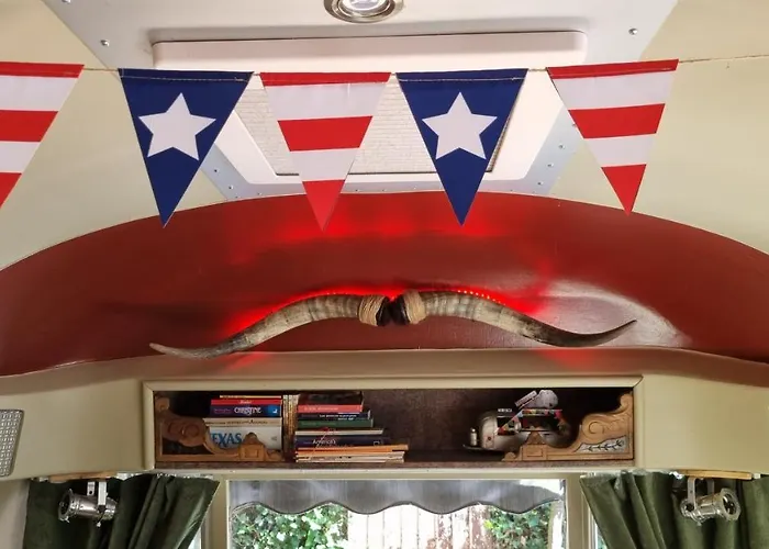 Airstreamnb Bed & Breakfast 4*