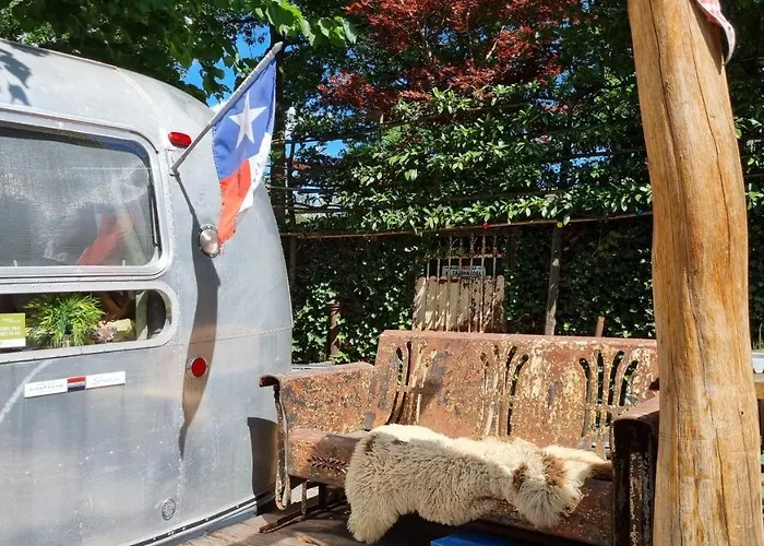 Couette-café Airstreamnb Schayk