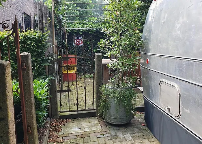 Airstreamnb Couette-café 4*