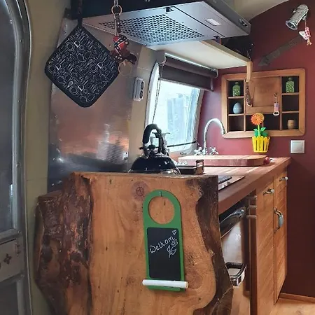 Bed & Breakfast Airstreamnb Schaijk