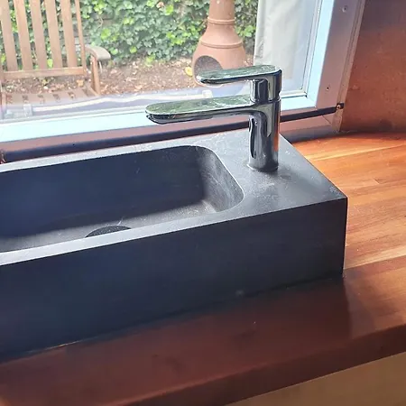 Airstreamnb 4* Schayk