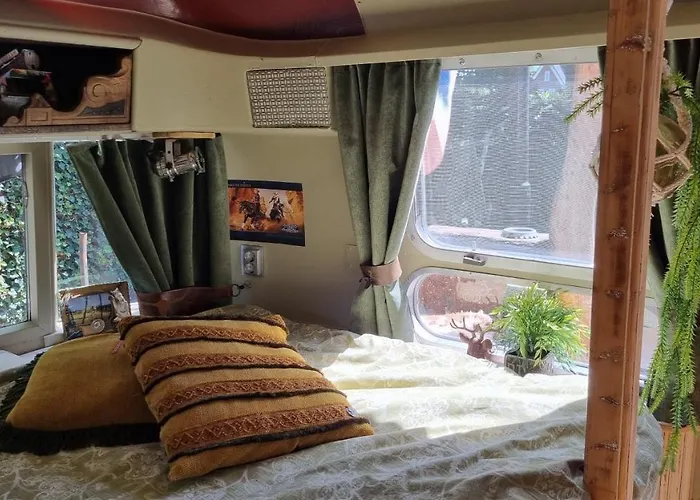 Airstreamnb 4* Schayk